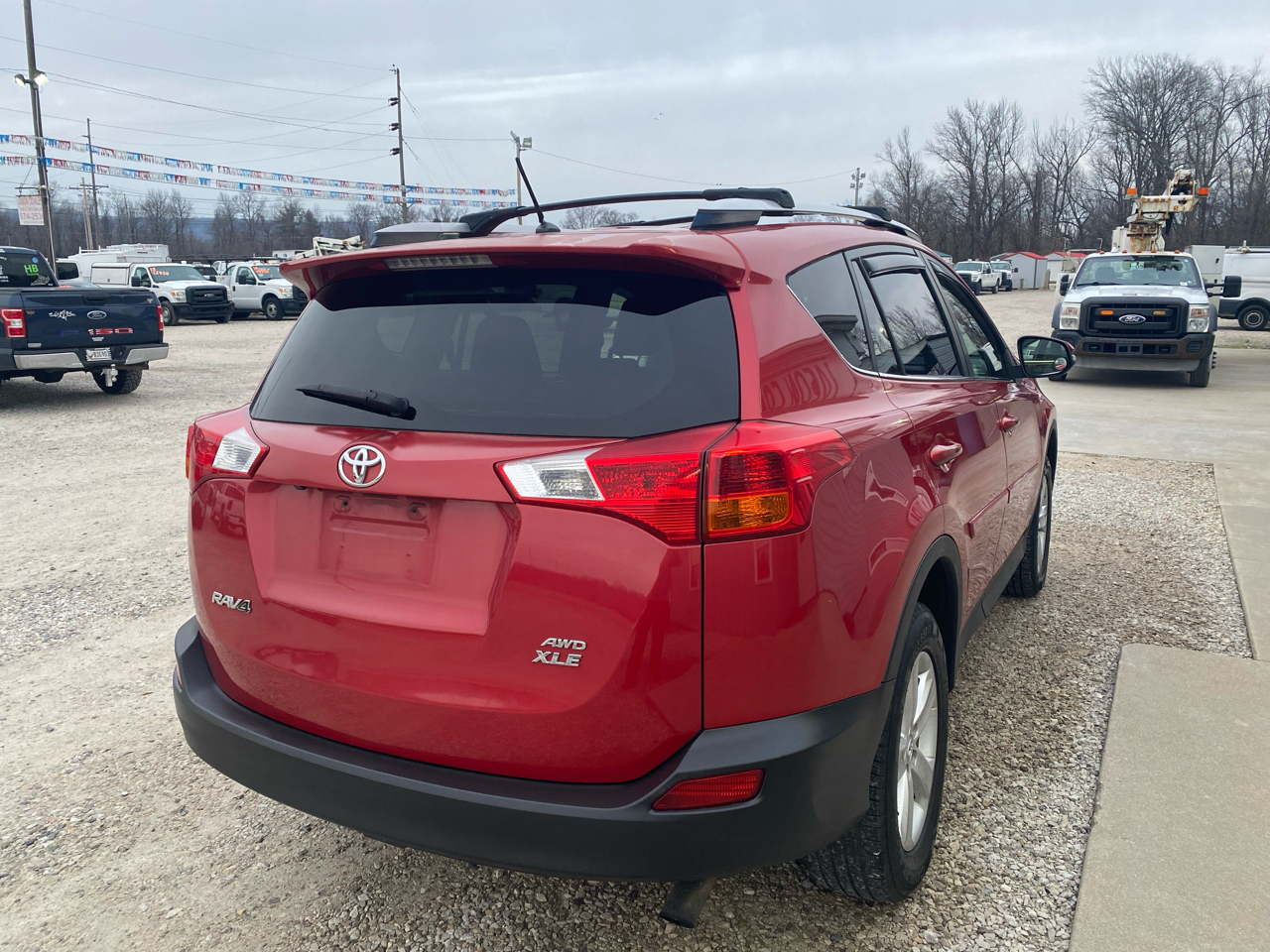 Toyota RAV4 AWD 4dr XLE (Natl) 2013