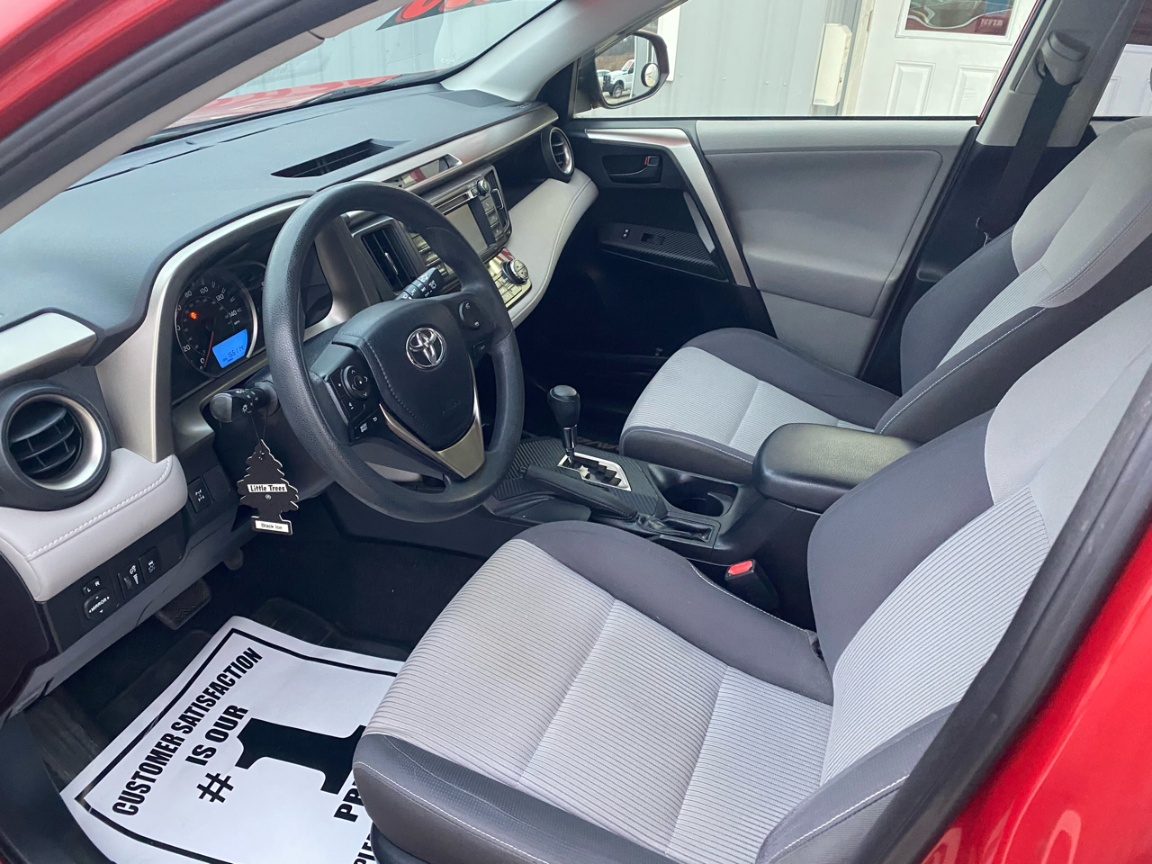 Toyota RAV4 AWD 4dr XLE (Natl) 2013