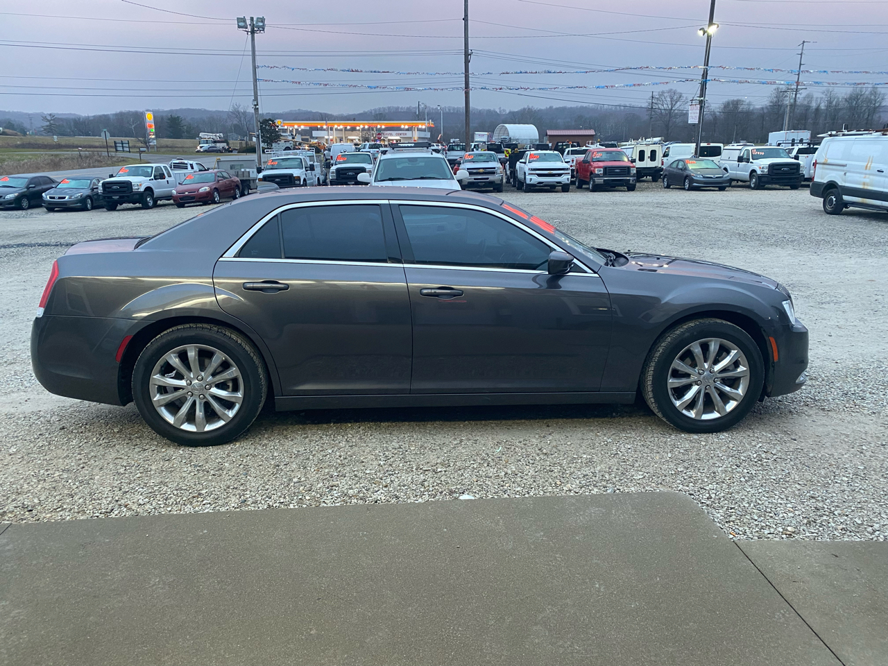 Chrysler 300 4dr Sdn Limited AWD 2016