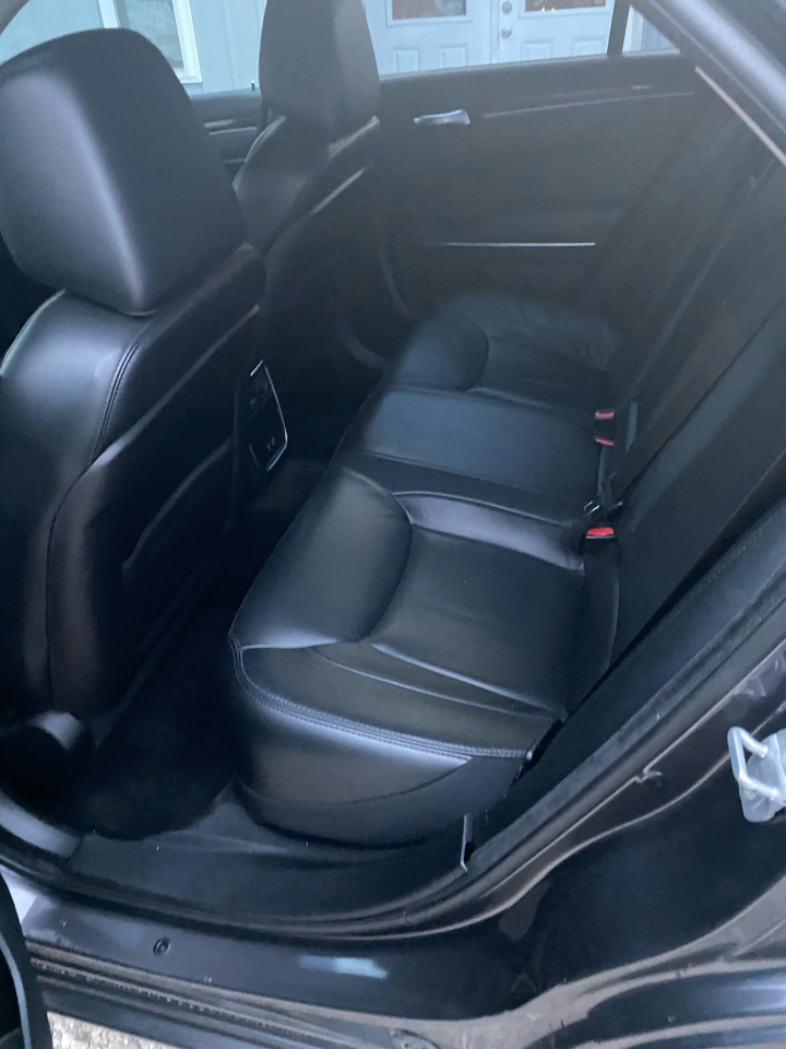 Chrysler 300 4dr Sdn Limited AWD 2016