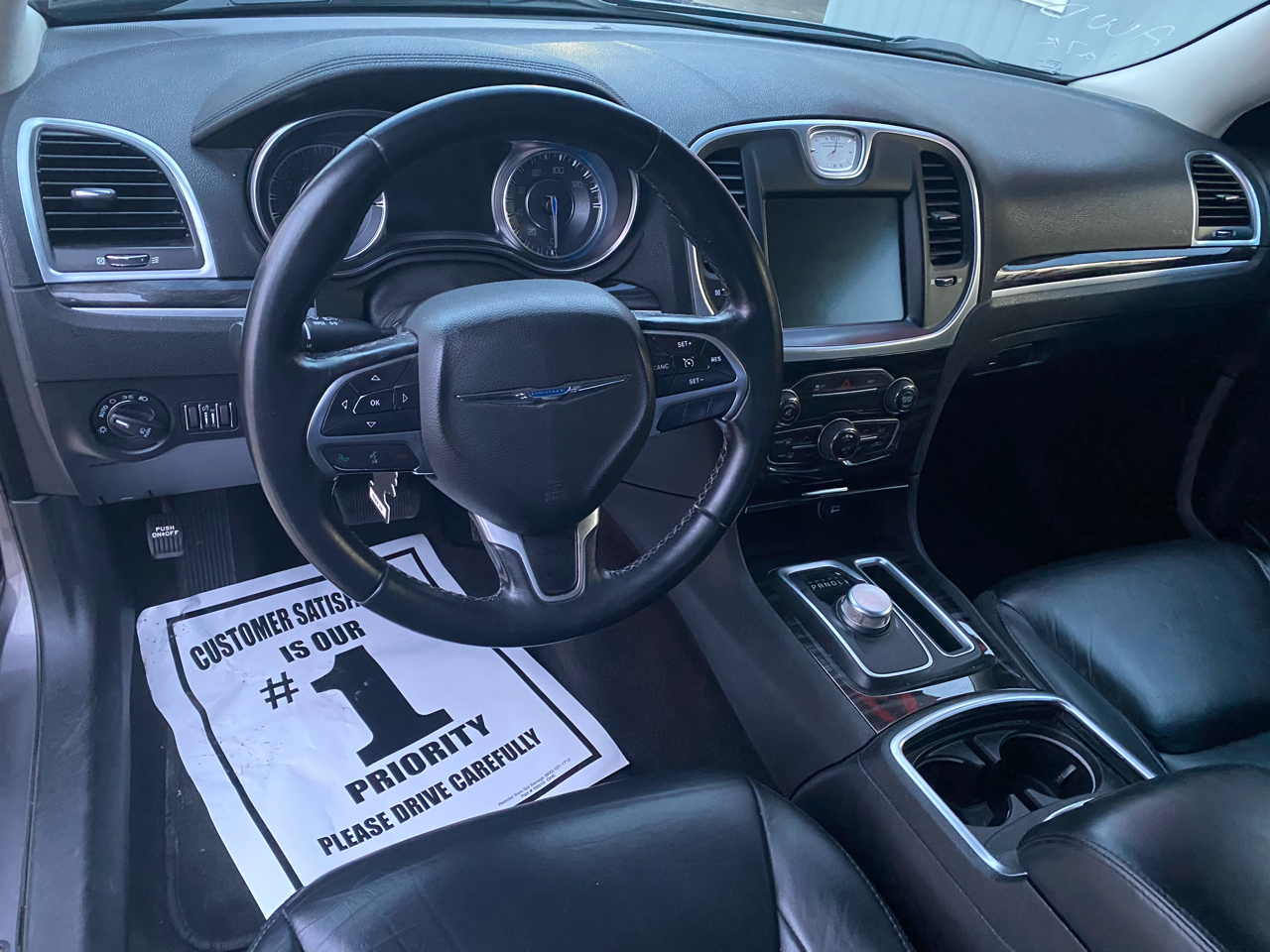 Chrysler 300 4dr Sdn Limited AWD 2016