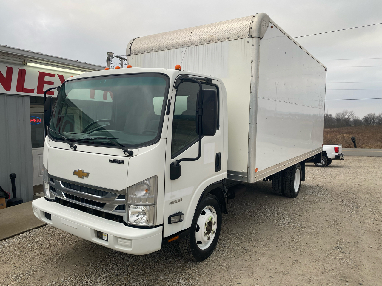 Chevrolet 4500 LCF Gas 2WD Reg Cab 150" 2018