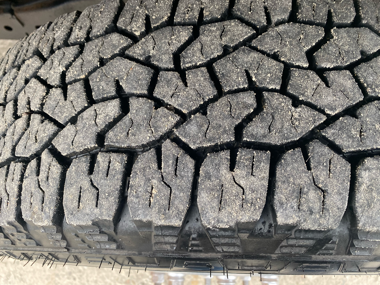 Ford Super Duty F-350 DRW 4WD Reg Cab 141" WB 60" CA XLT 2015