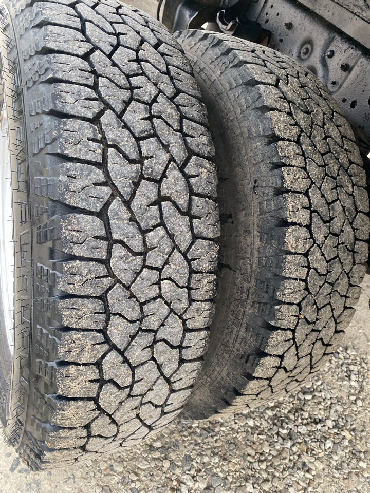 Ford Super Duty F-350 DRW 4WD Reg Cab 141" WB 60" CA XLT 2015