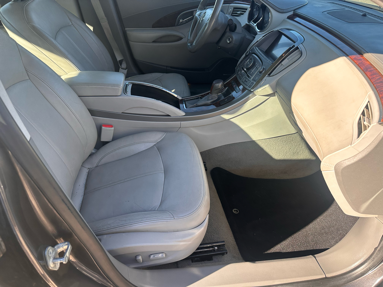 Buick LaCrosse 4dr Sdn Leather FWD 2012