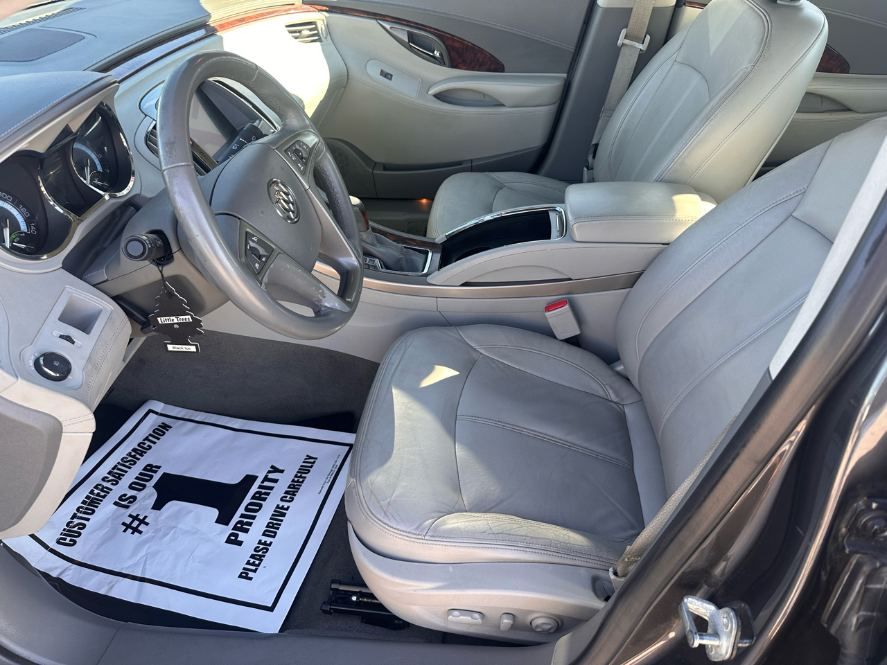 Buick LaCrosse 4dr Sdn Leather FWD 2012