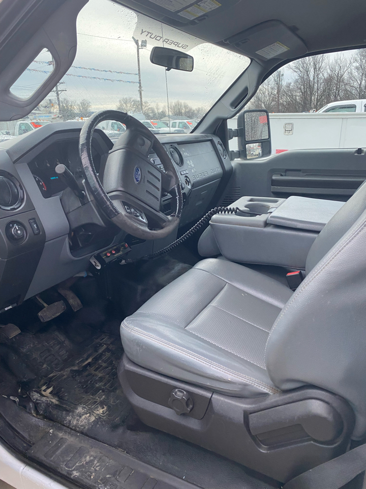 Ford Super Duty F-250 SRW 4WD Reg Cab 137" XL 2015