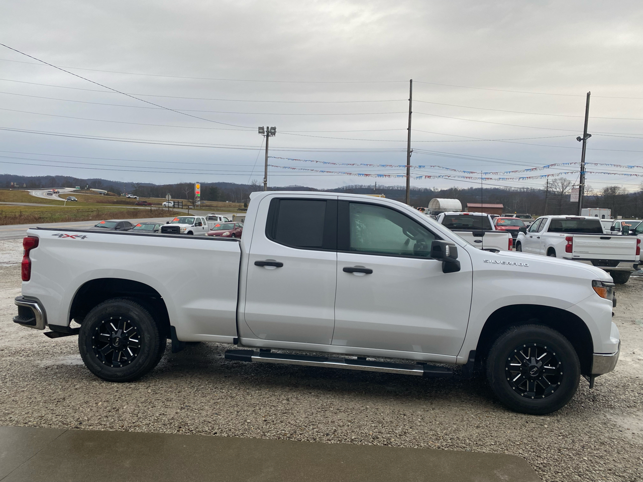 Chevrolet Silverado 1500 4WD Double Cab 147" Work Truck 2022