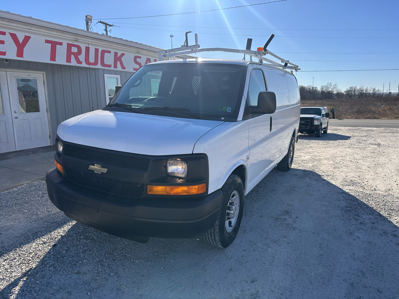 Chevrolet Express Cargo Van RWD 2500 135" 2012