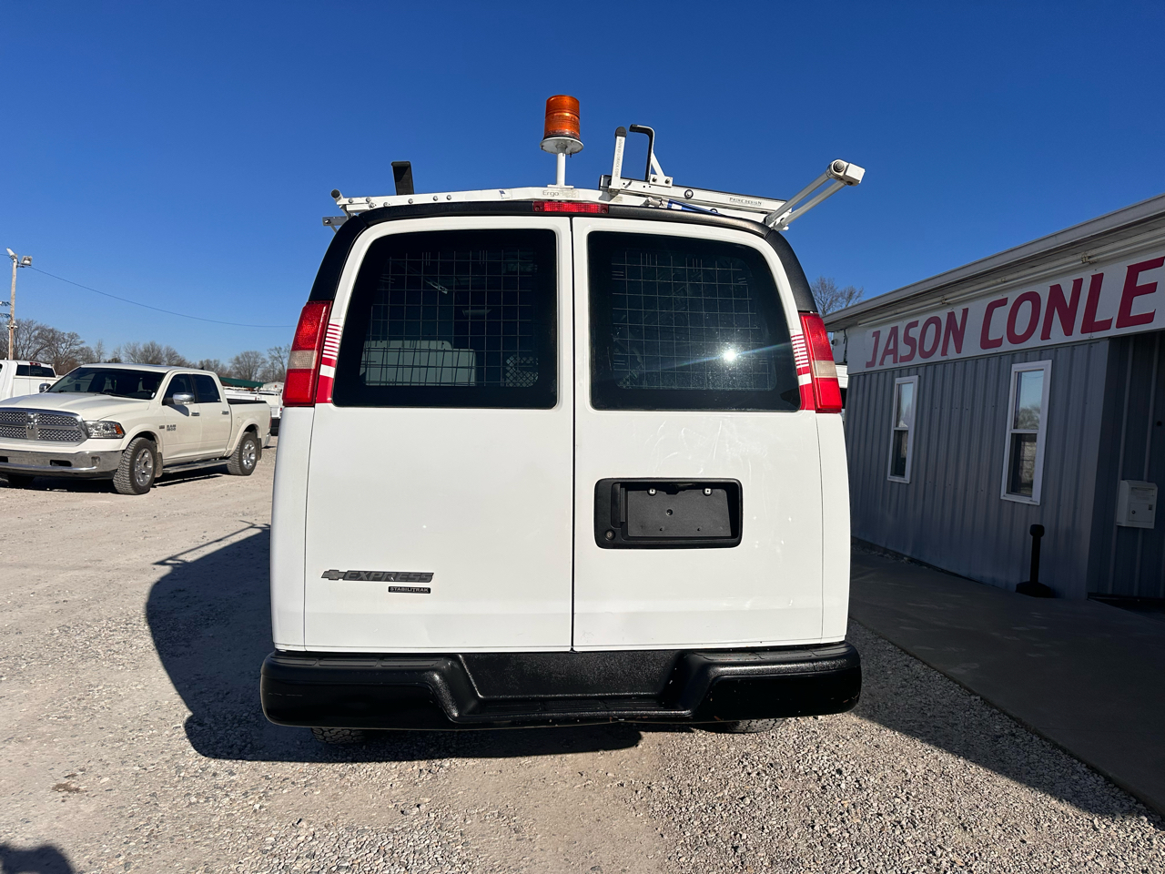 Chevrolet Express Cargo Van RWD 2500 135" 2012