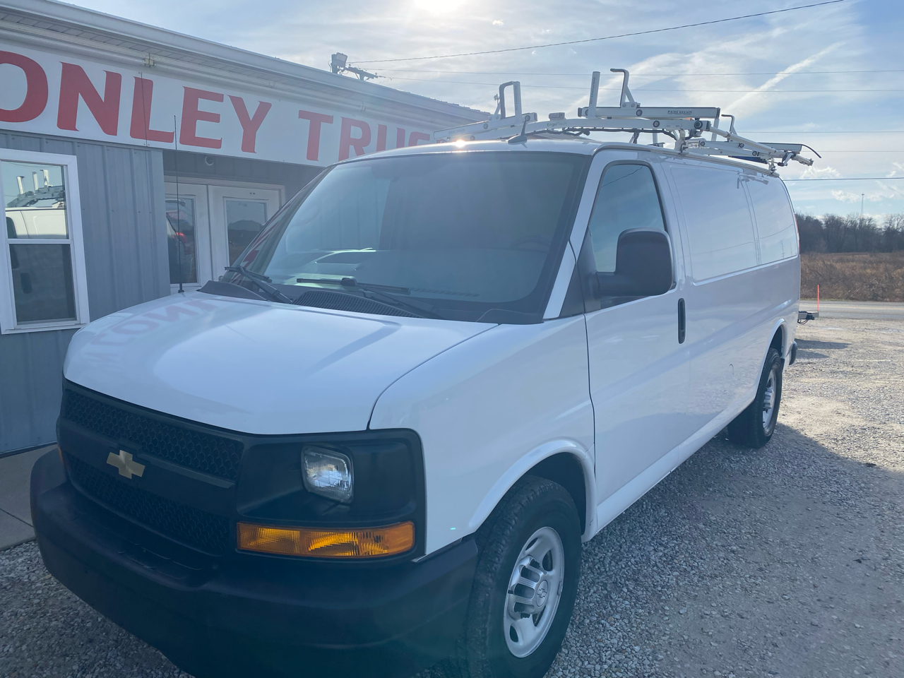 Chevrolet Express Cargo Van RWD 2500 135" 2015