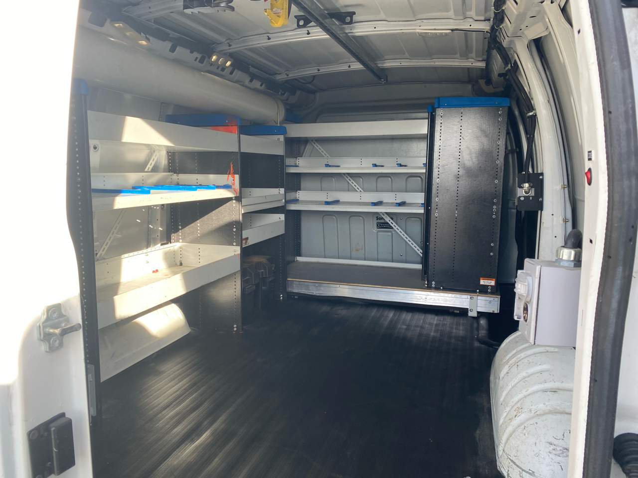 Chevrolet Express Cargo Van RWD 2500 135" 2015