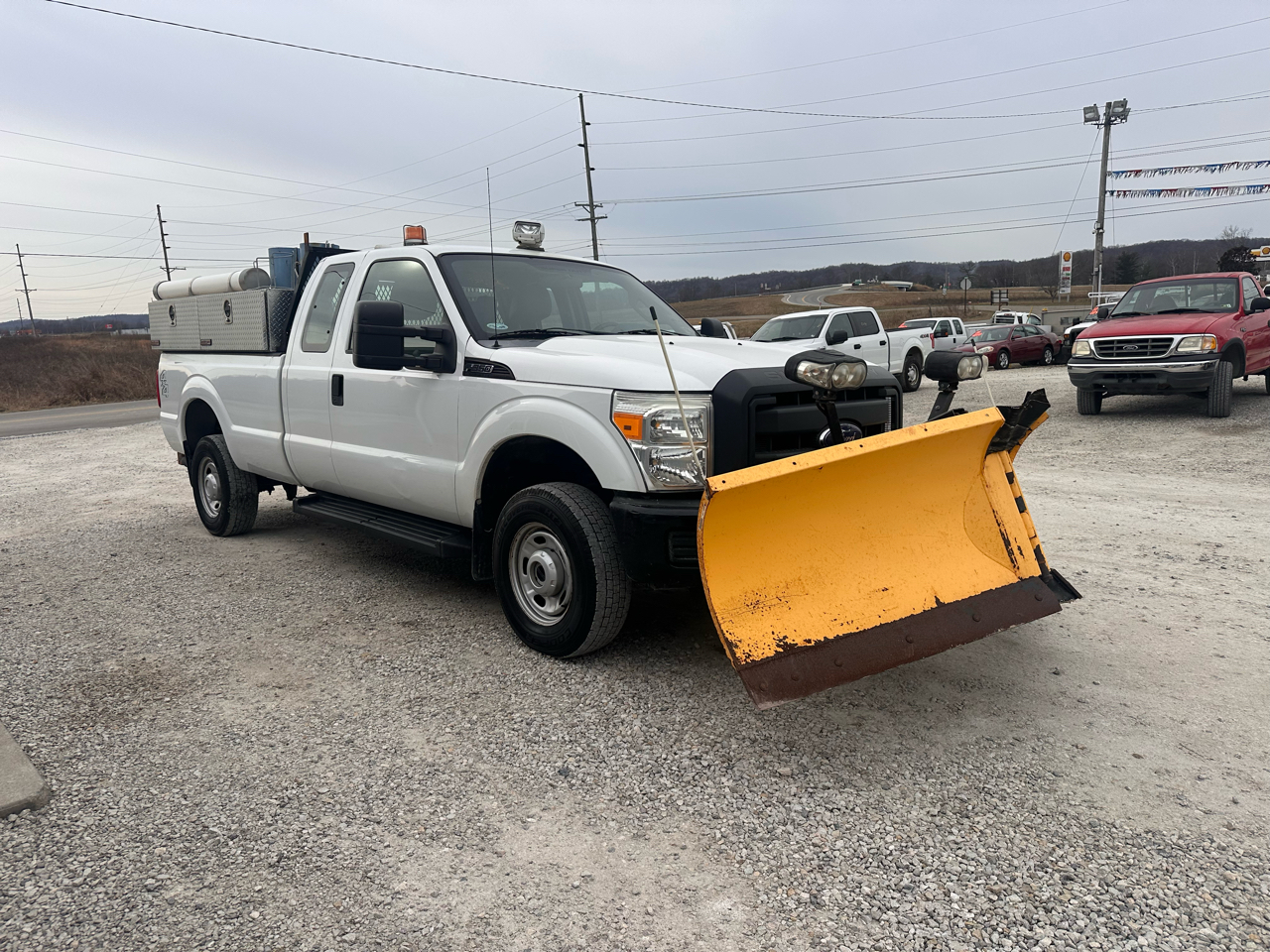 Ford Super Duty F-350 SRW 4WD SuperCab 158" XL 2012