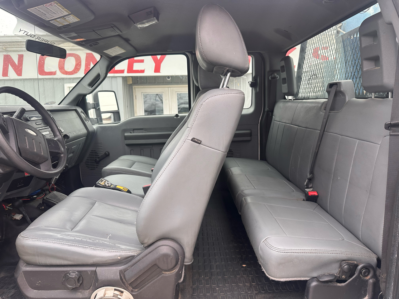 Ford Super Duty F-350 SRW 4WD SuperCab 158" XL 2012