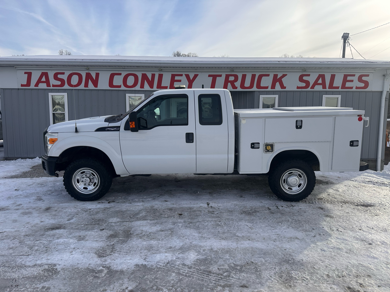2013 Ford Super Duty F-250 SRW 4WD SuperCab 158" XL