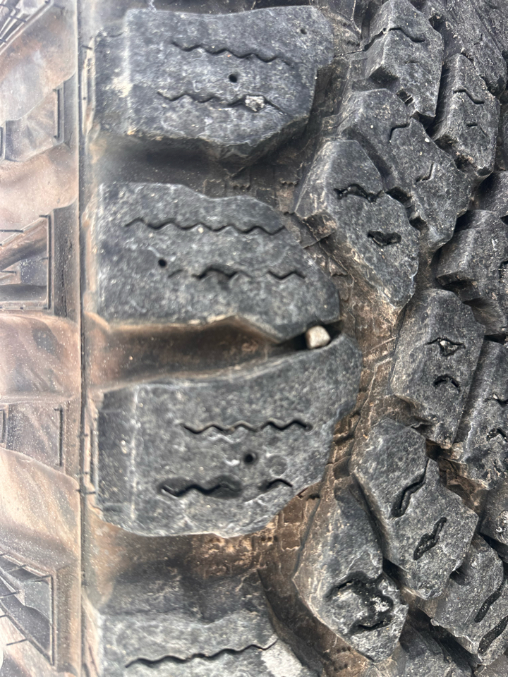 Ford Super Duty F-350 SRW 4WD SuperCab 162" WB 60" CA XL 2011