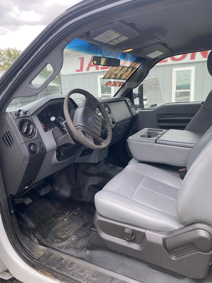 Ford Super Duty F-350 SRW 4WD SuperCab 162" WB 60" CA XL 2011
