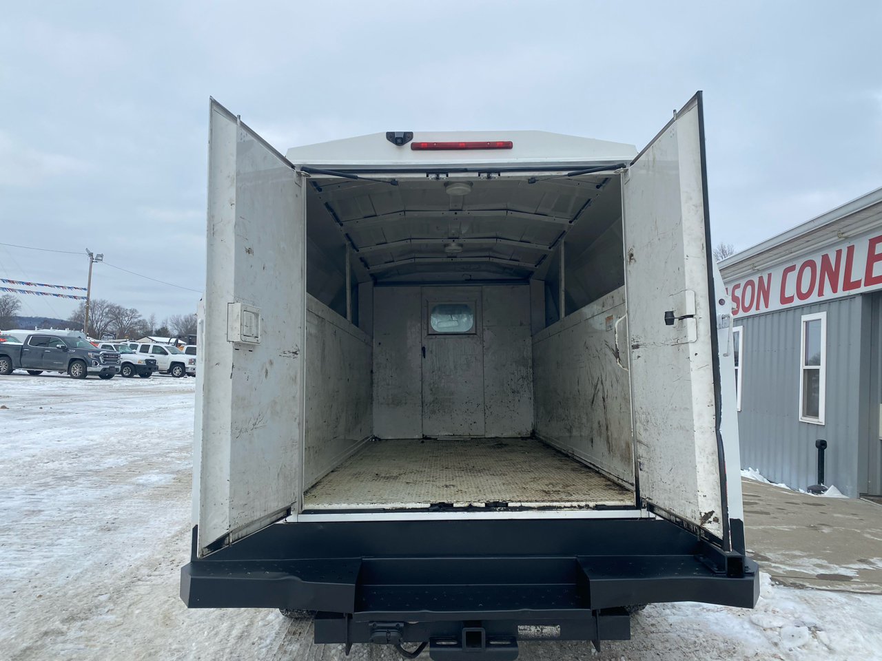 Chevrolet Express Commercial Cutaway 3500 Van 139" 2016