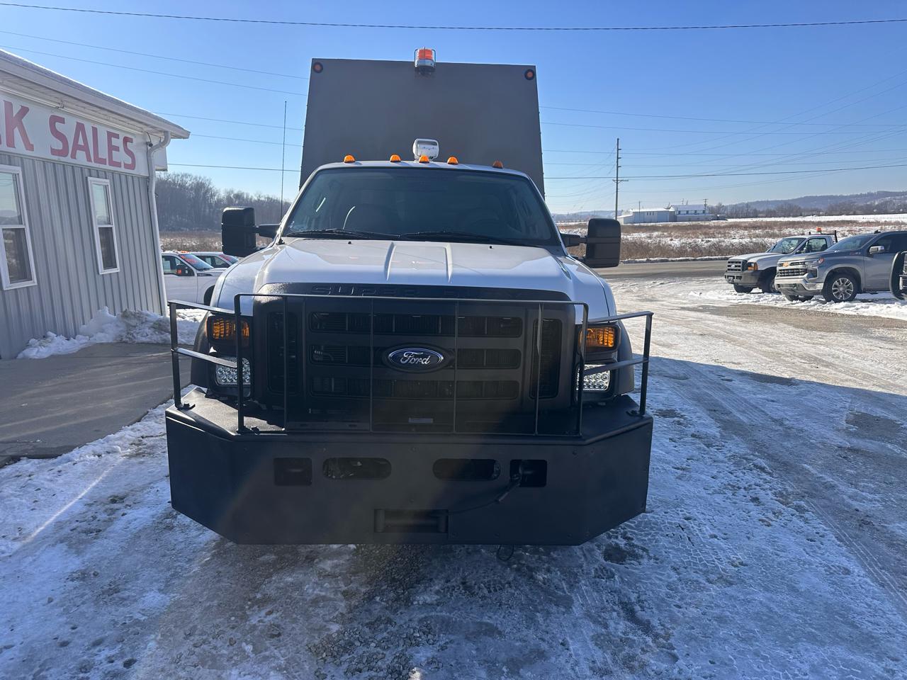 Ford Super Duty F-450 DRW 4WD Reg Cab 201" WB 120" CA XL 2008