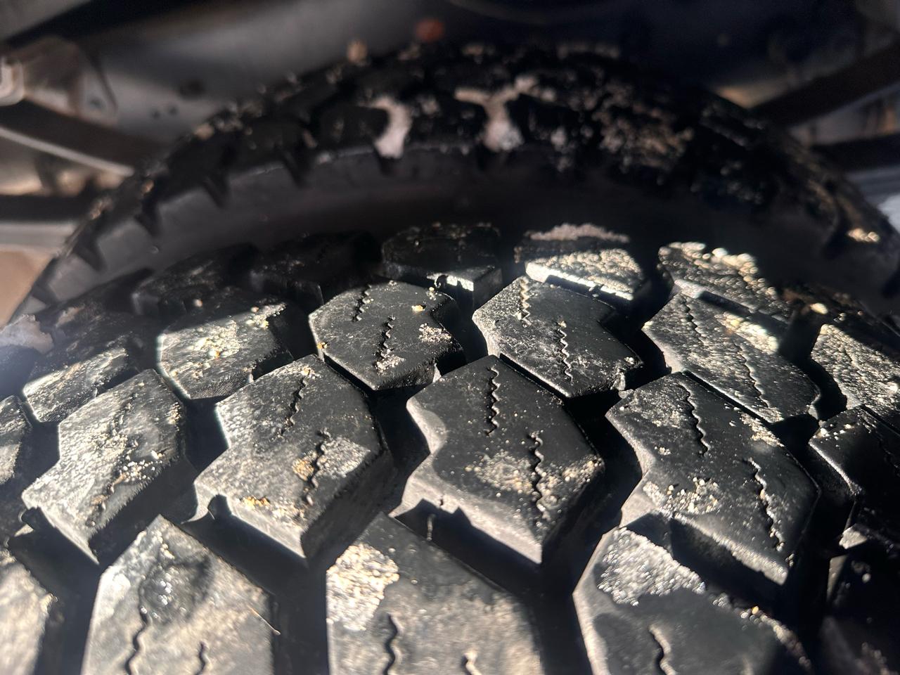 Ford Super Duty F-450 DRW 4WD Reg Cab 201" WB 120" CA XL 2008