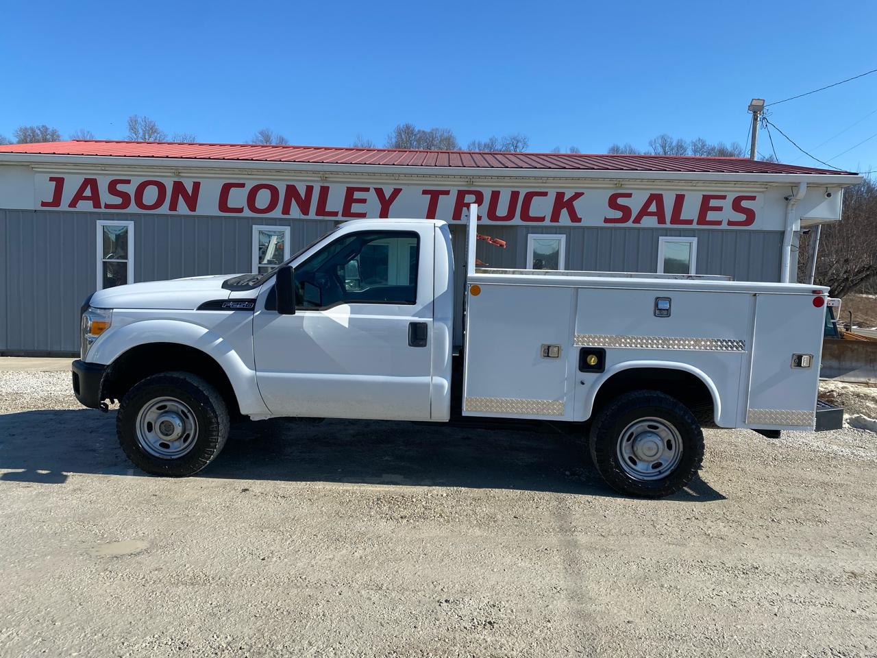 2013 Ford Super Duty F-250 SRW 4WD Reg Cab 137" XLT