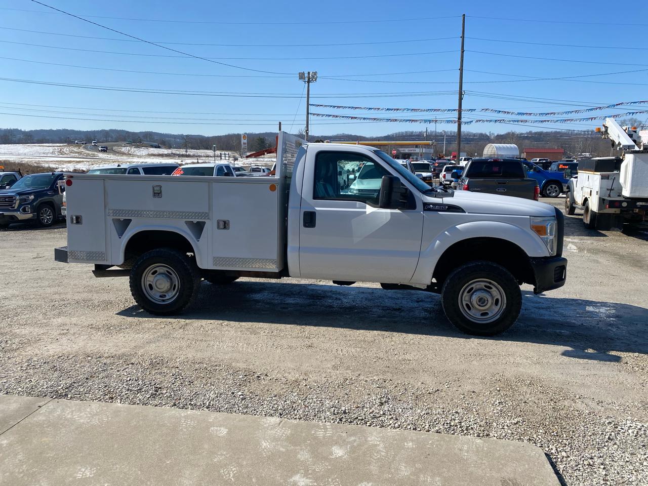 Ford Super Duty F-250 SRW 4WD Reg Cab 137" XLT 2013