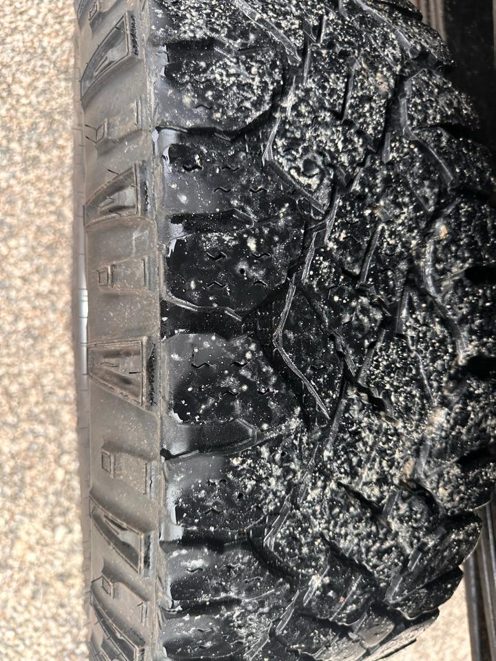 Ford Super Duty F-350 SRW 4WD Reg Cab 137" XL 2013