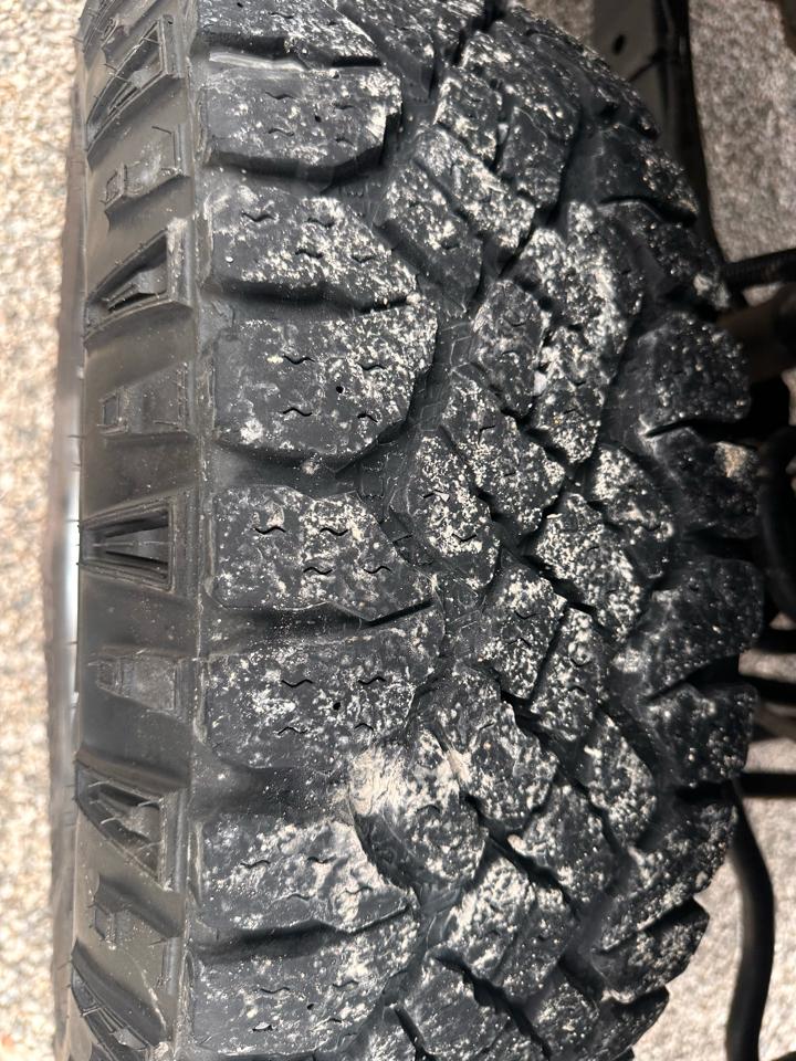 Ford Super Duty F-350 SRW 4WD Reg Cab 137" XL 2013