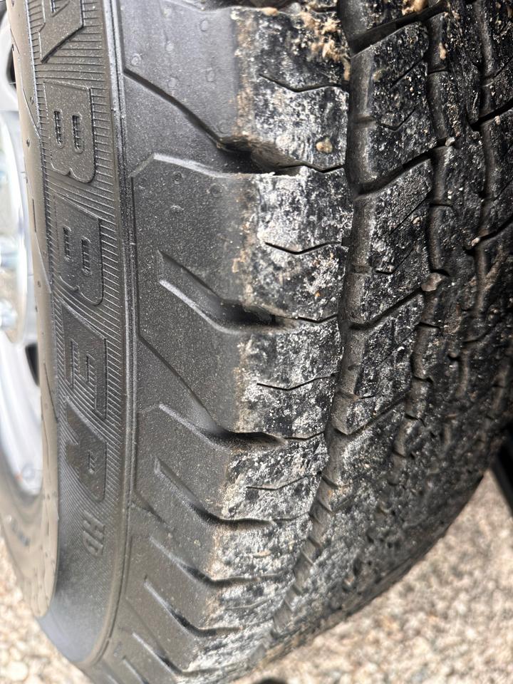 Ford Super Duty F-250 SRW 2WD SuperCab 142" XL 2011