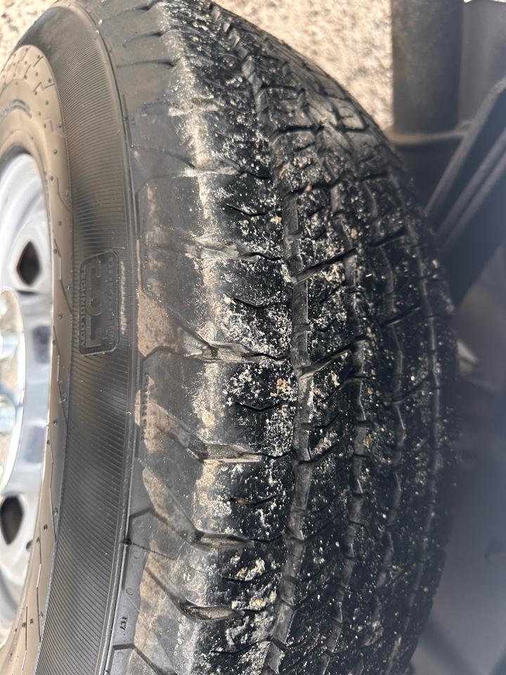 Ford Super Duty F-250 SRW 2WD SuperCab 142" XL 2011