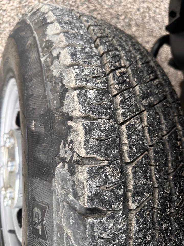 Ford Super Duty F-250 SRW 2WD SuperCab 142" XL 2011