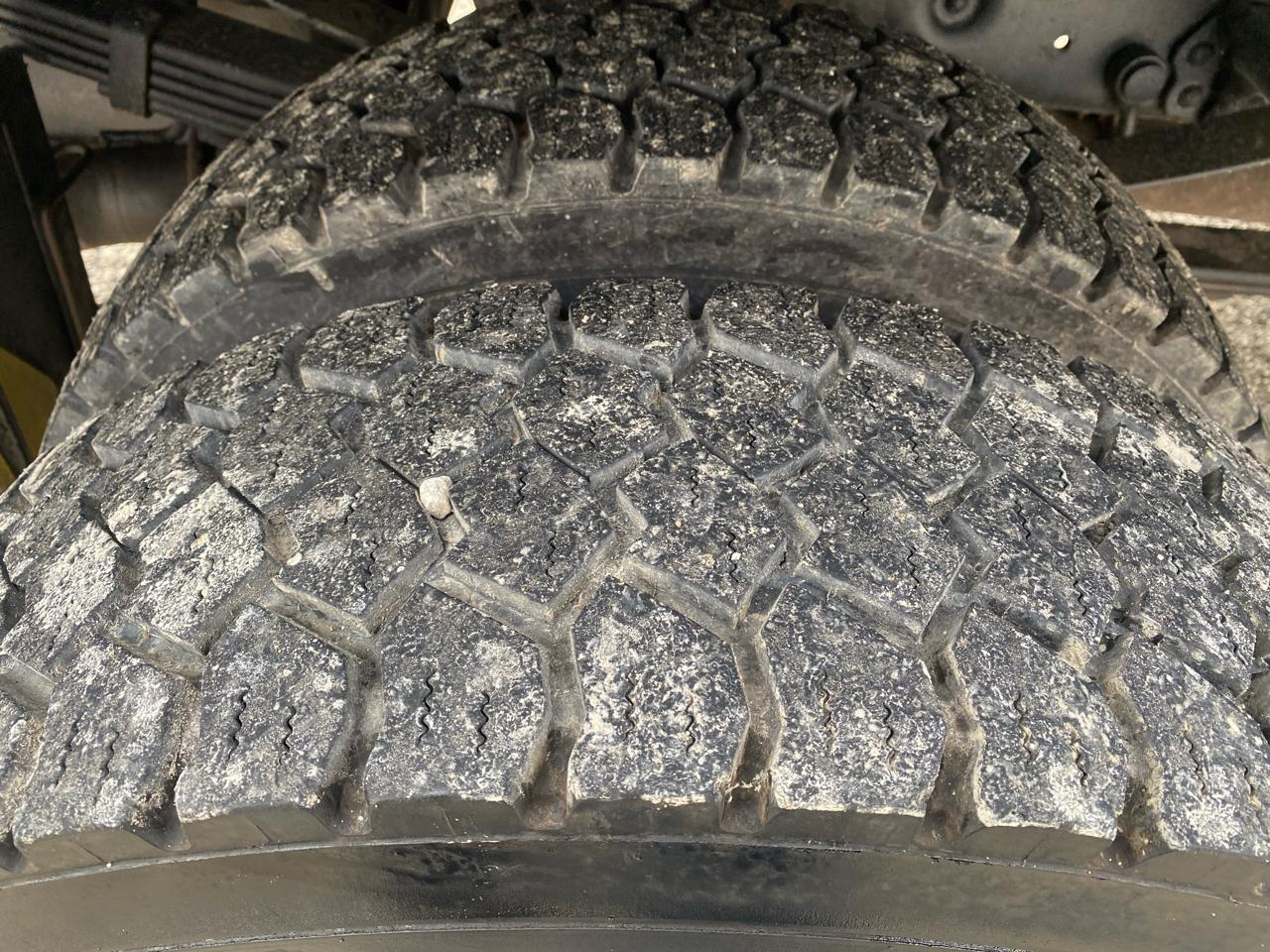 Ford Super Duty F-450 DRW 4WD Reg Cab 141" WB 60" CA XLT 2012