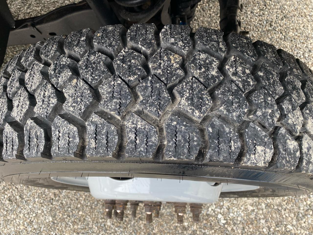 Ford Super Duty F-450 DRW 4WD Reg Cab 141" WB 60" CA XLT 2012