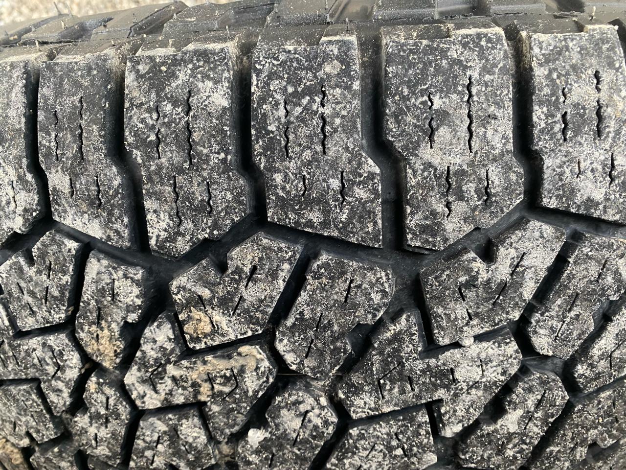 Ford Super Duty F-450 DRW 4WD Reg Cab 141" WB 60" CA XLT 2012