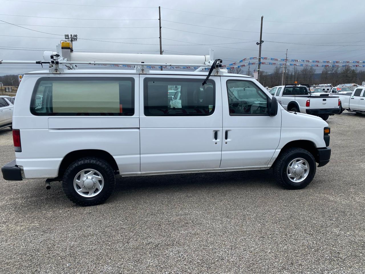 Ford Econoline Cargo Van E-250 Recreational 2012