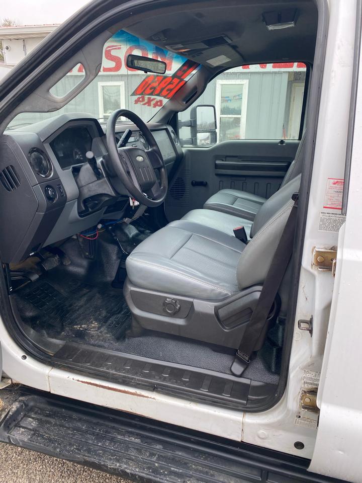 Ford Super Duty F-350 SRW 4WD Crew Cab 172" XL 2012