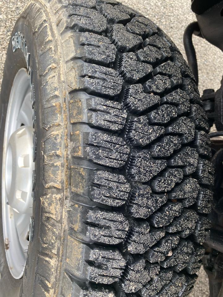 Ford Super Duty F-350 SRW 4WD Crew Cab 172" XL 2012