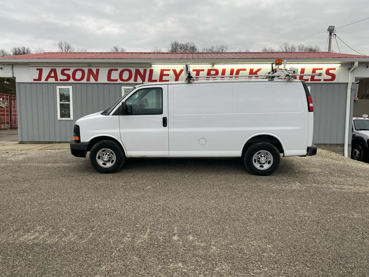 Chevrolet Express Cargo Van RWD 2500 135" 2015