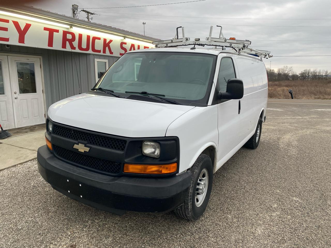 Chevrolet Express Cargo Van RWD 2500 135" 2015