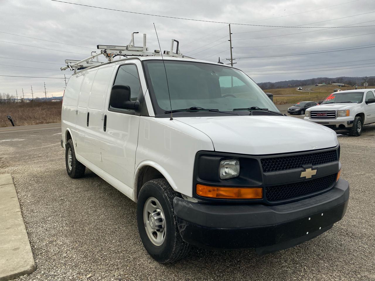 Chevrolet Express Cargo Van RWD 2500 135" 2015