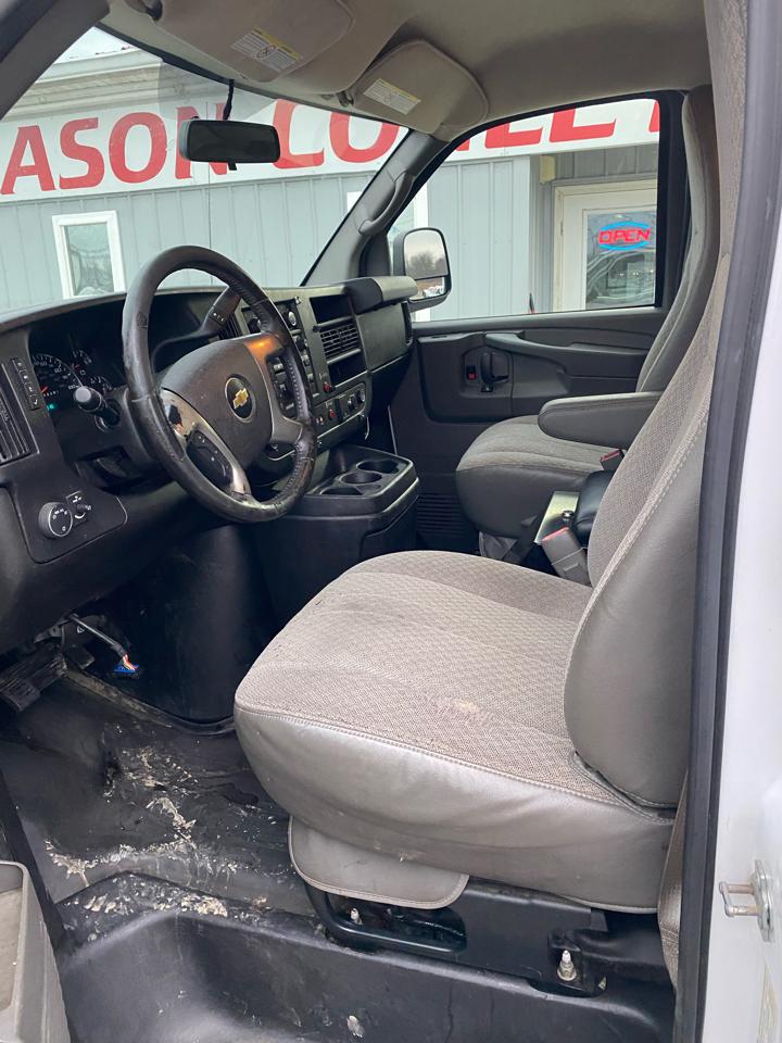Chevrolet Express Cargo Van RWD 2500 135" 2015