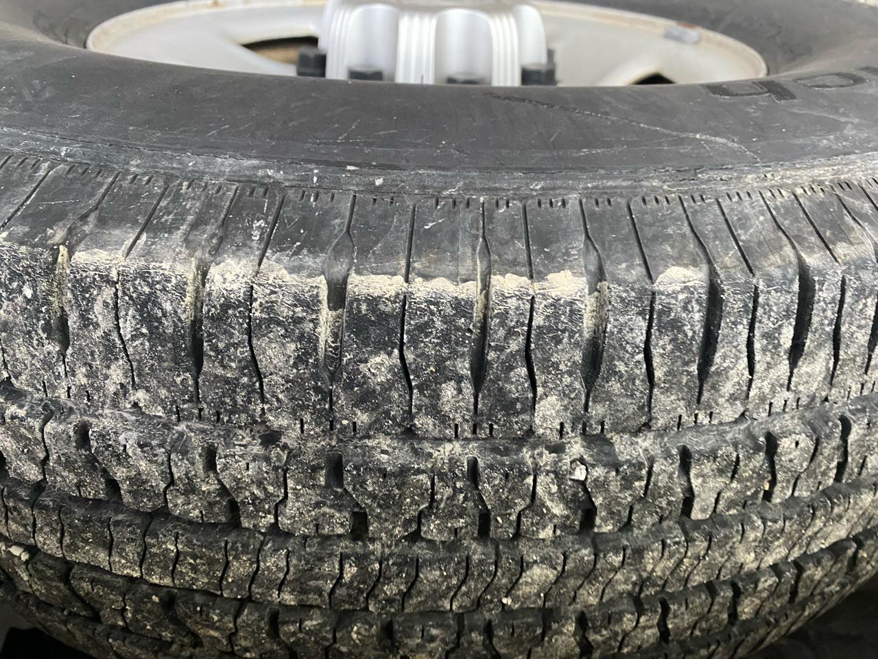 Chevrolet Express Cargo Van RWD 2500 135" 2015