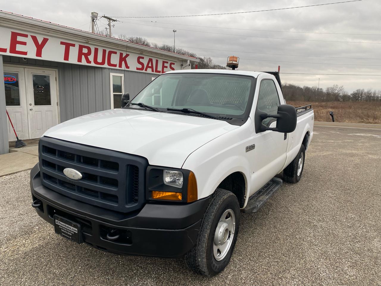 Ford Super Duty F-250 Reg Cab 137" XLT 4WD 2006