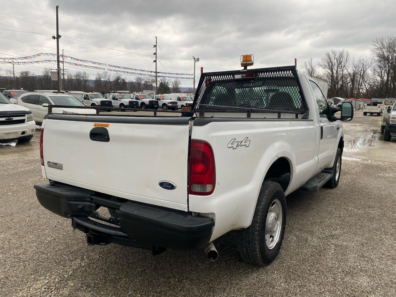 Ford Super Duty F-250 Reg Cab 137" XLT 4WD 2006