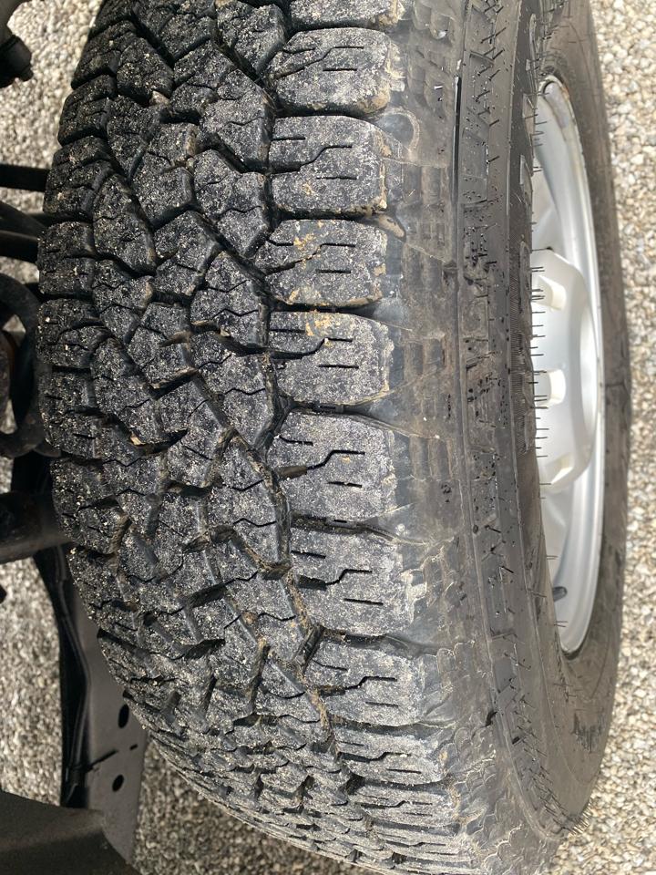 Ford Super Duty F-250 SRW 4WD SuperCab 142" XL 2012