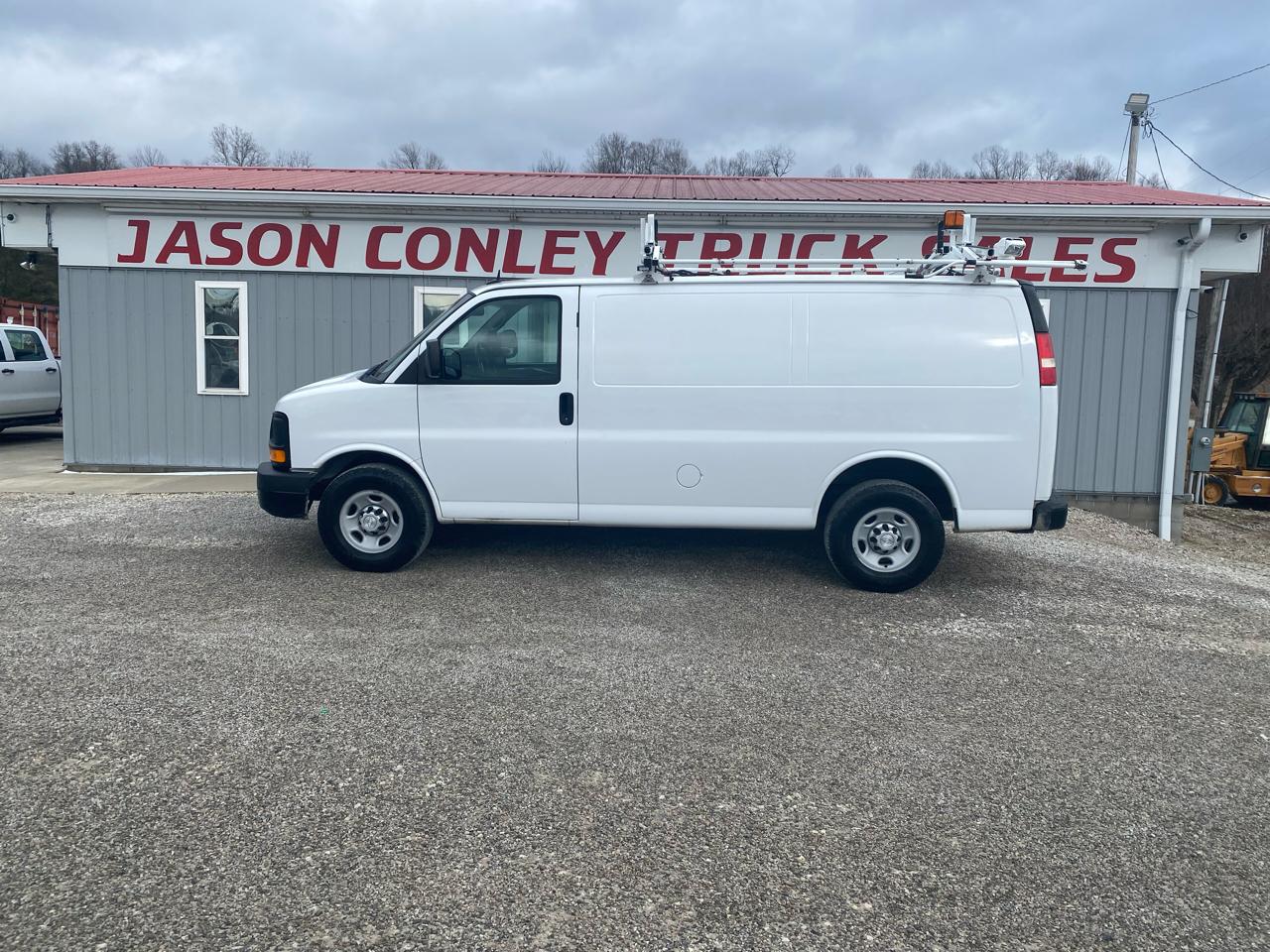 Chevrolet Express Cargo Van RWD 2500 135" 2015