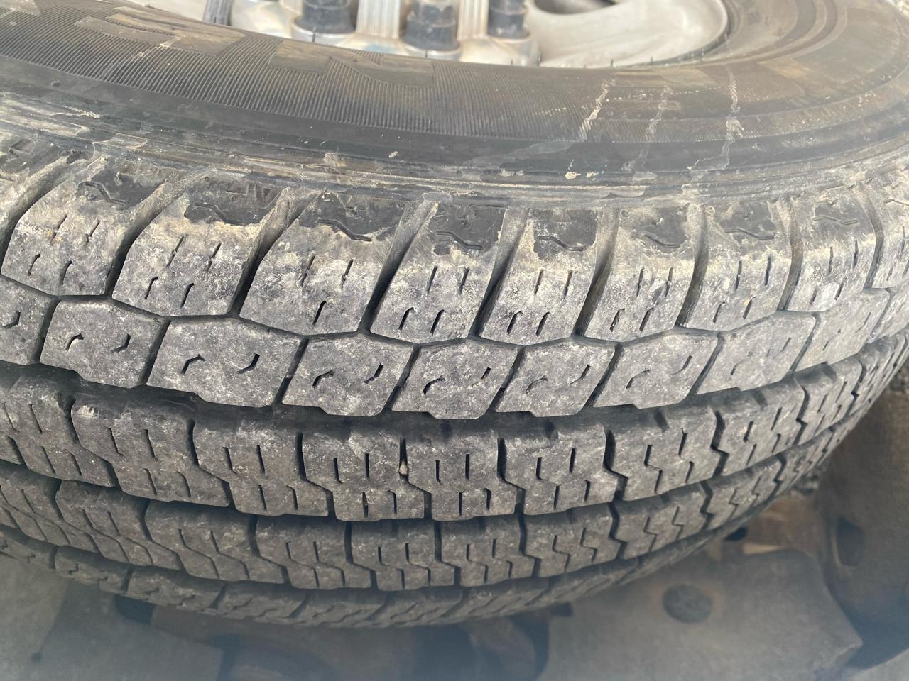 Chevrolet Express Passenger RWD 3500 135" 1LT 2012