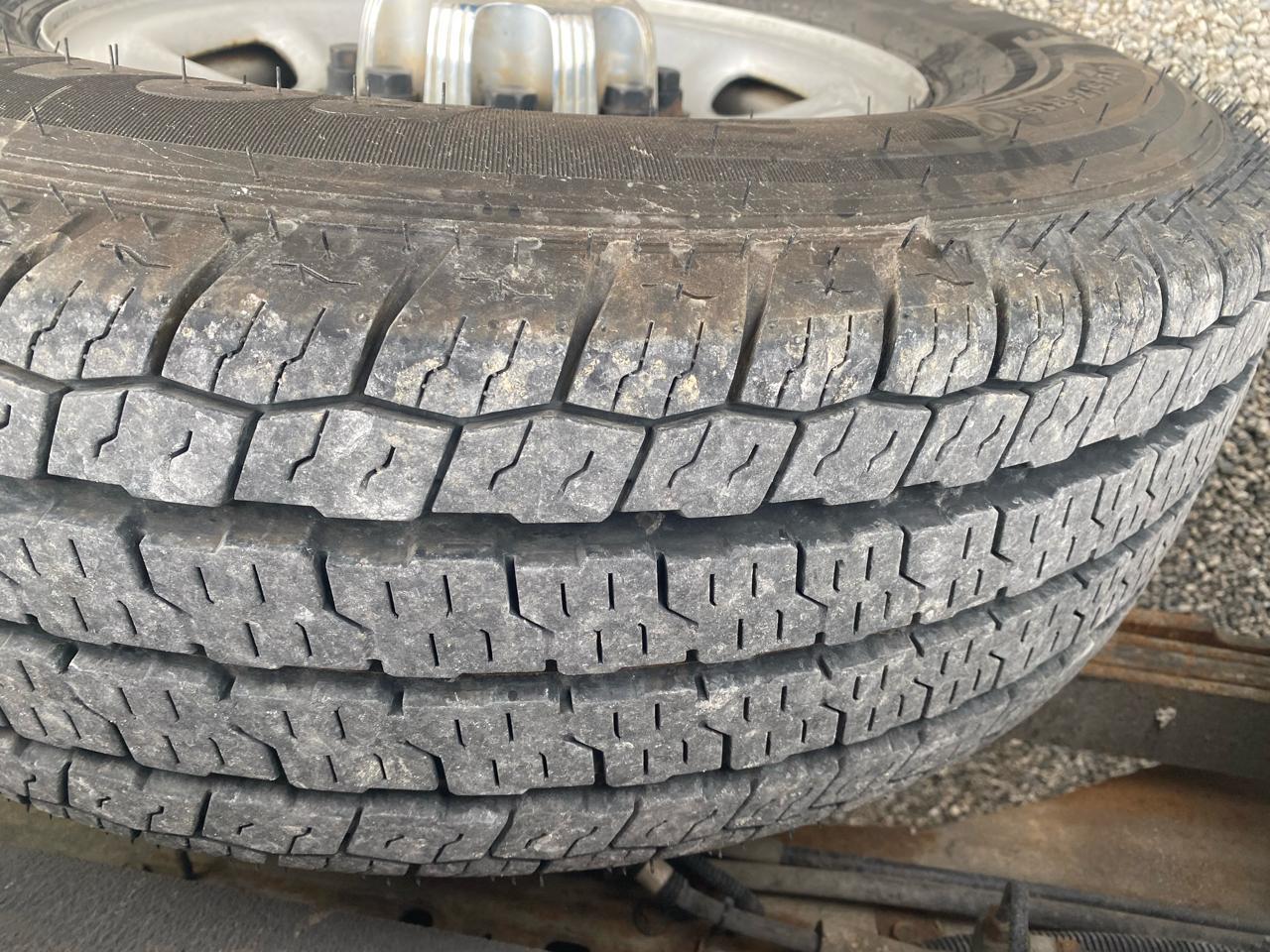 Chevrolet Express Passenger RWD 3500 135" 1LT 2012