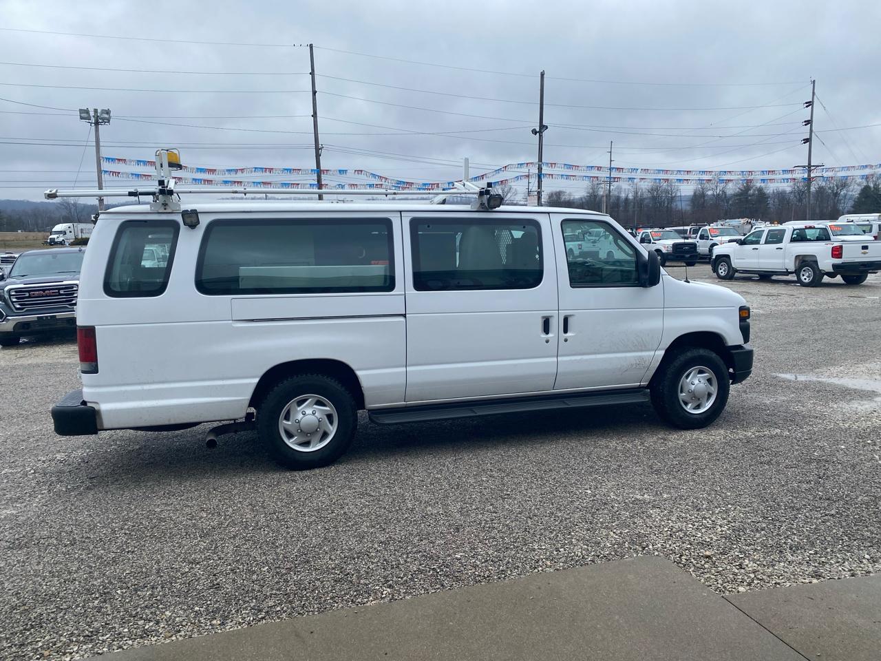 Ford Econoline Cargo Van E-350 Super Duty Ext Commercial 2012