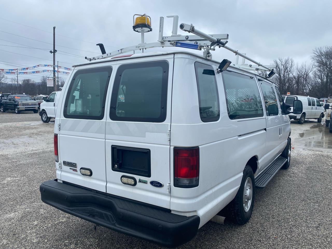 Ford Econoline Cargo Van E-350 Super Duty Ext Commercial 2012